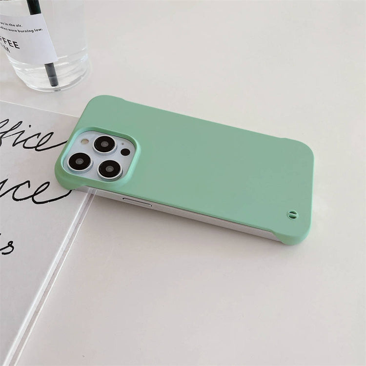 seraCase Frameless Matte Trendy Color iPhone Case for iPhone 14 Pro Max / Green