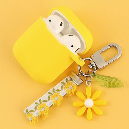 seraCase Silicone AIrPods Case with Keyring for AirPods Pro / A4A