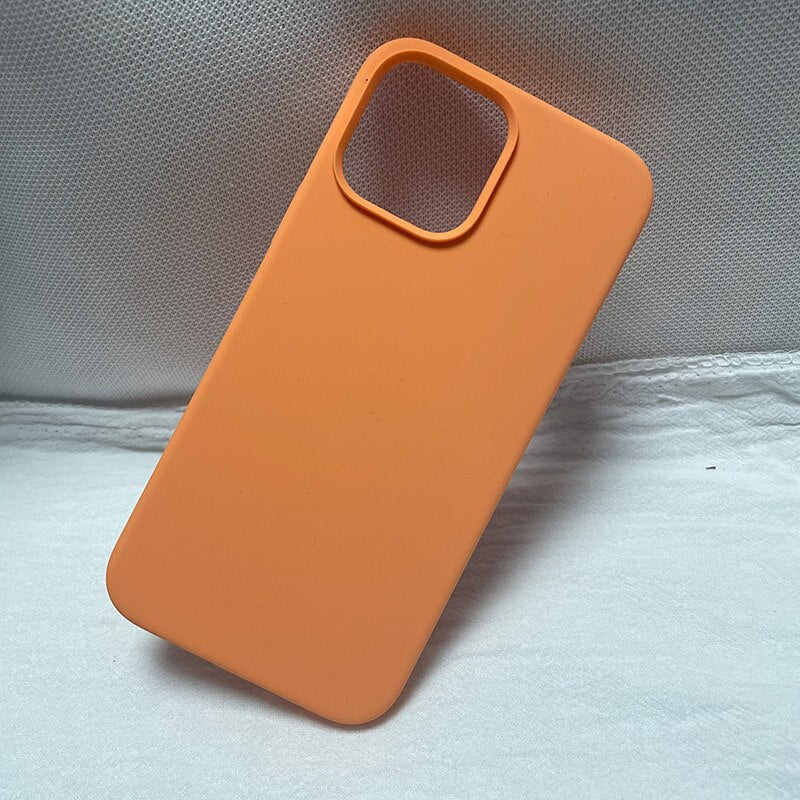 seraCase Plain Color Silicon iPhone Case for iPhone 13 / guguase